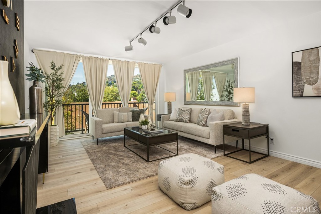 1351 N Crescent Heights Boulevard 313