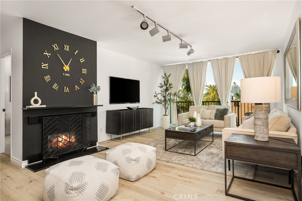 1351 N Crescent Heights Boulevard 313