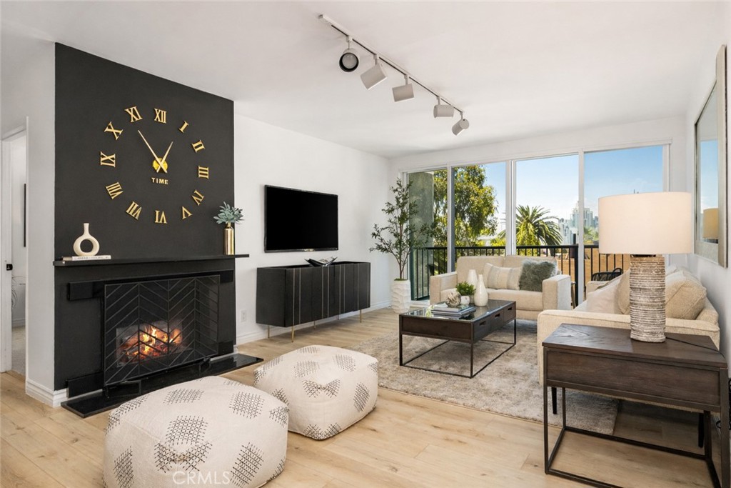 1351 N Crescent Heights Boulevard 313