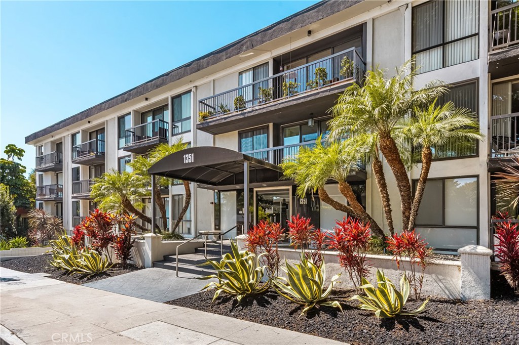 1351 N Crescent Heights Boulevard 313