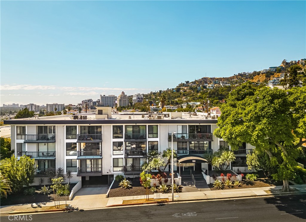 1351 N Crescent Heights Boulevard 313