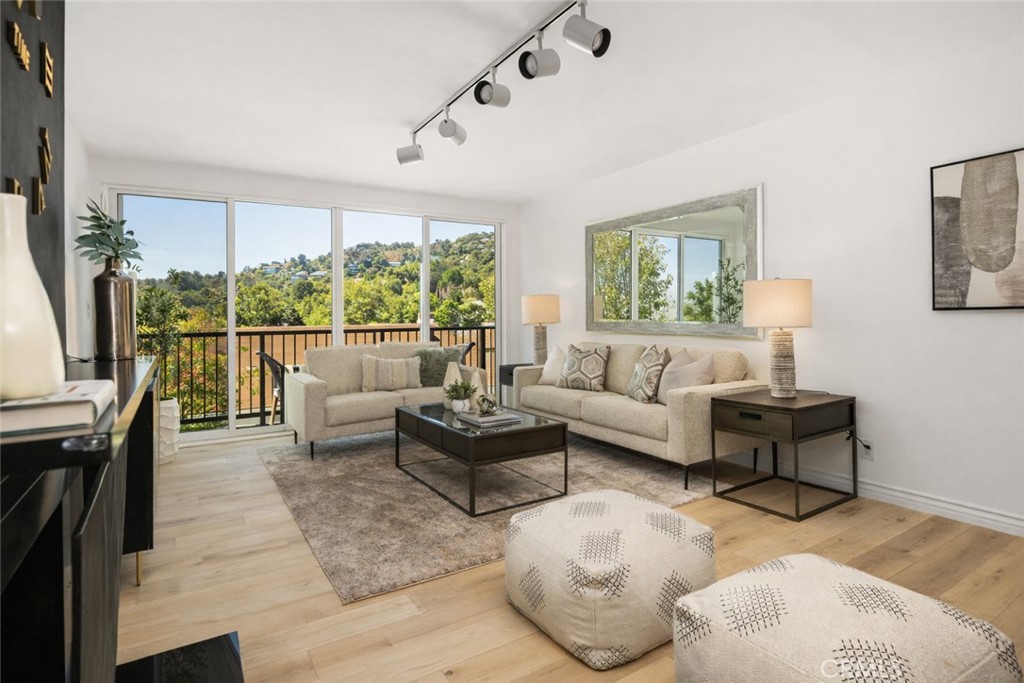 1351 N Crescent Heights Boulevard 313