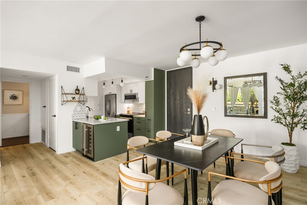 1351 N Crescent Heights Boulevard 313