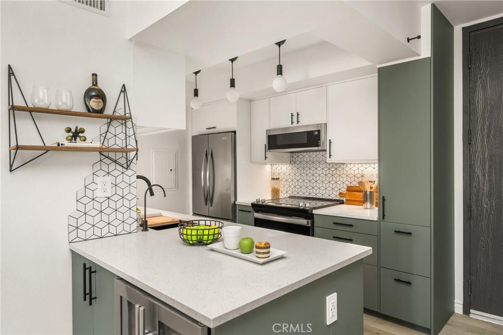 1351 N Crescent Heights Boulevard 313