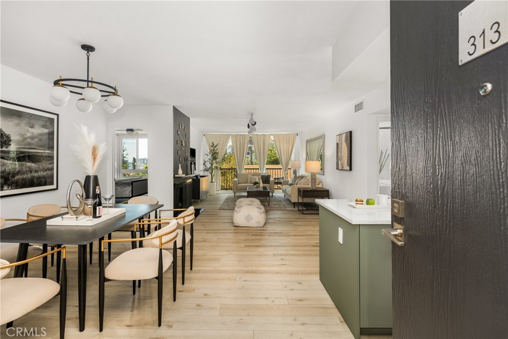 1351 N Crescent Heights Boulevard 313