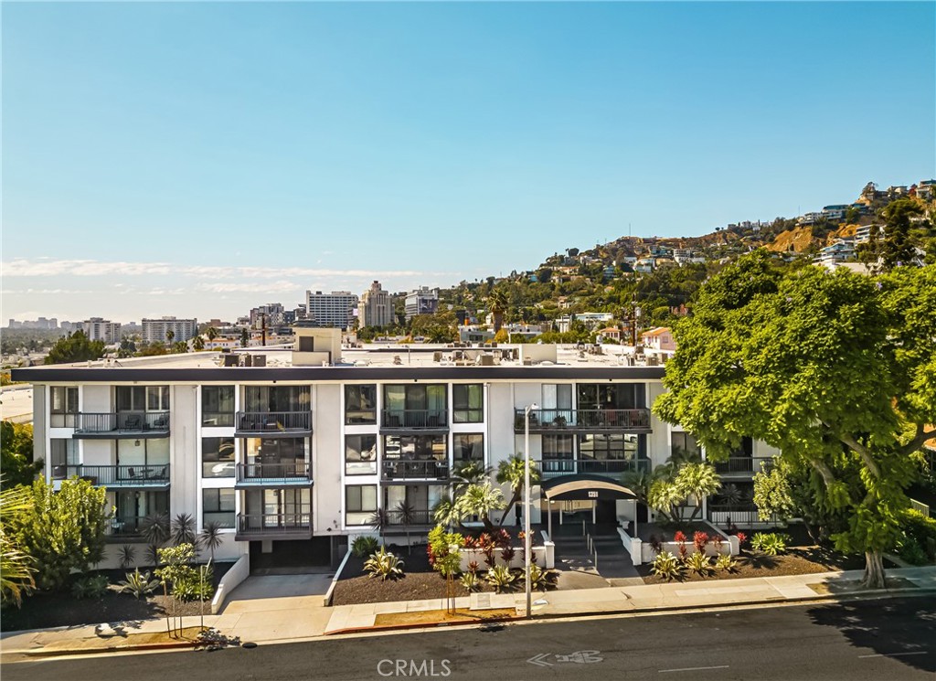 1351 N Crescent Heights Boulevard 313