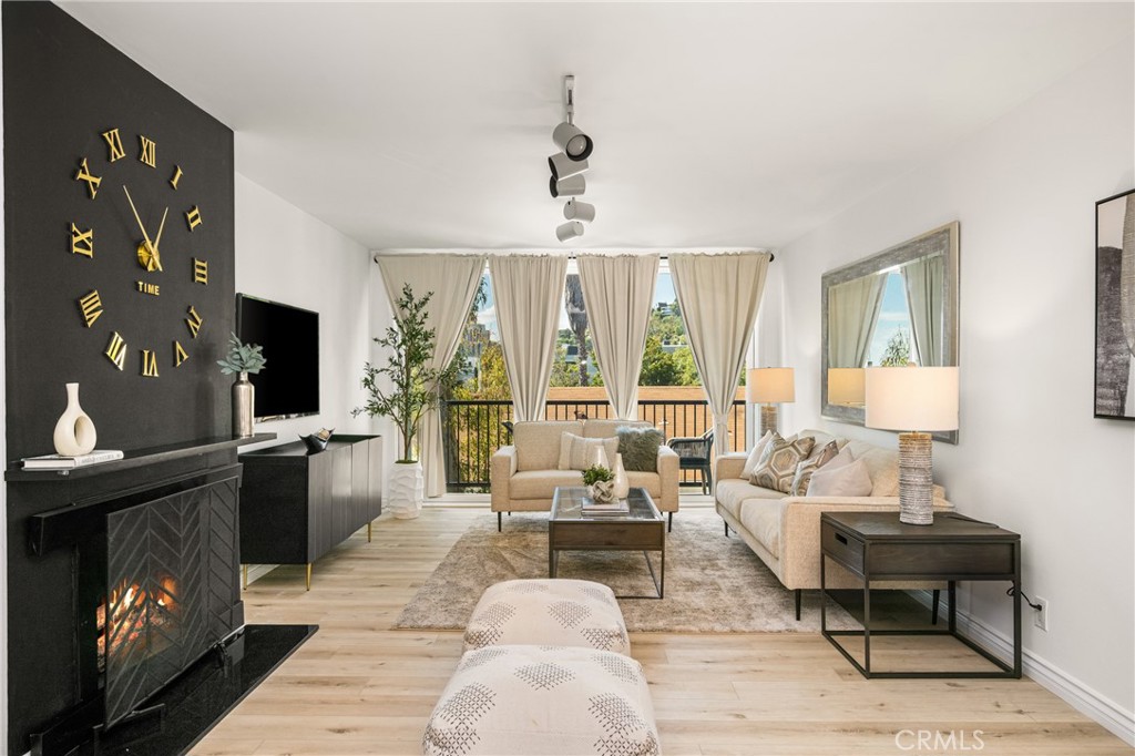 1351 N Crescent Heights Boulevard 313