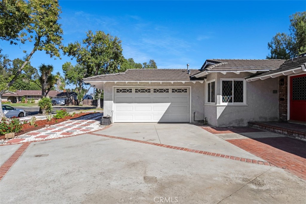 1704 1704 Mcevoy Lane