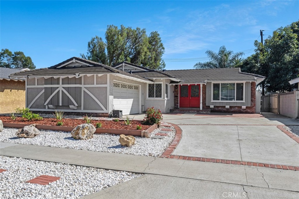 1704 1704 Mcevoy Lane