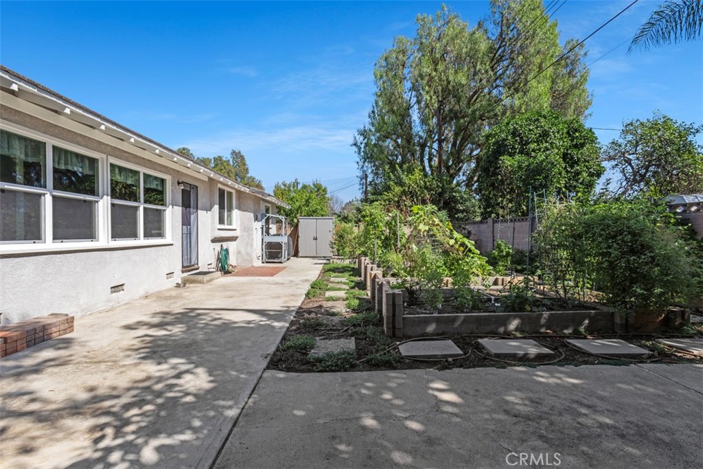 1704 1704 Mcevoy Lane