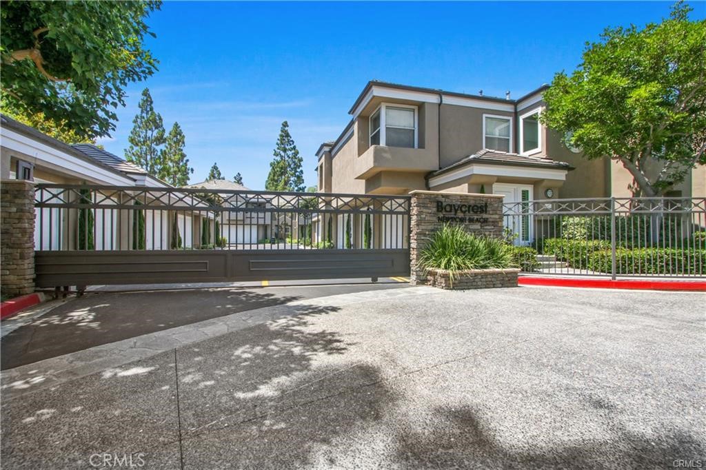 118 Baycrest Court