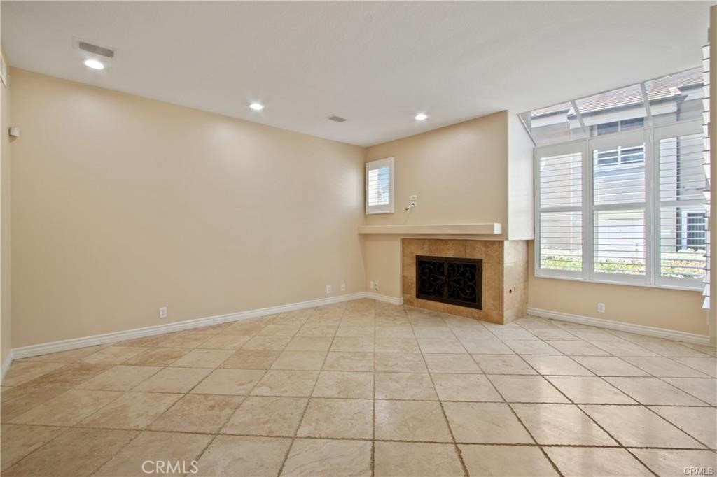 118 Baycrest Court