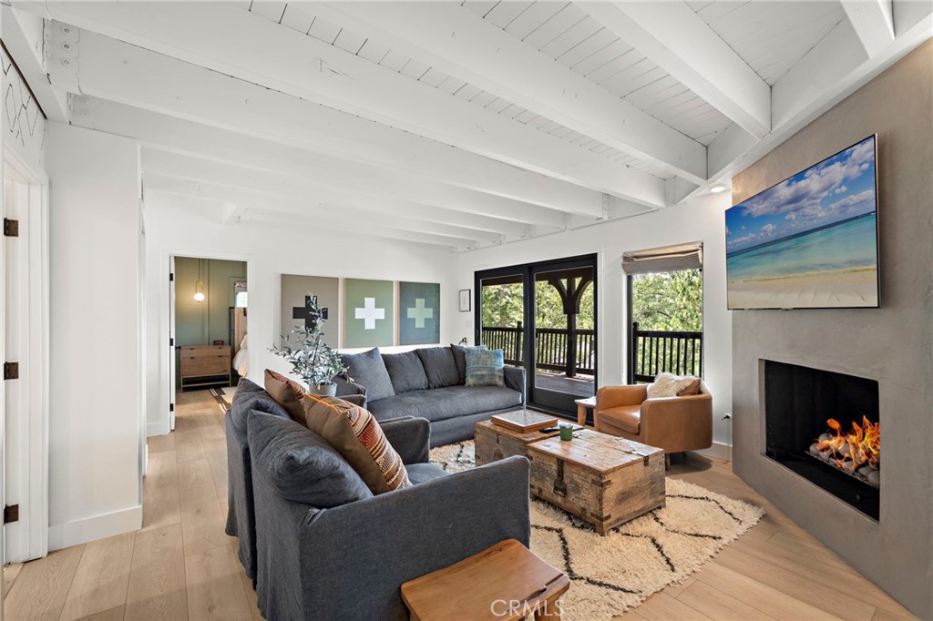 27561 North Bay
