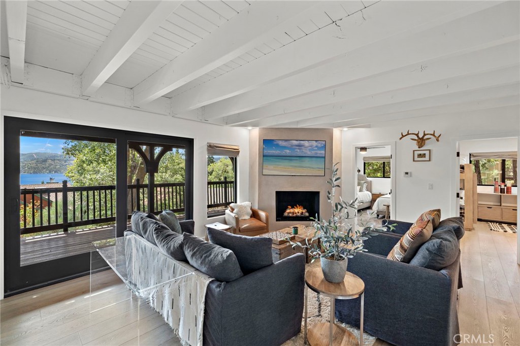 27561 North Bay