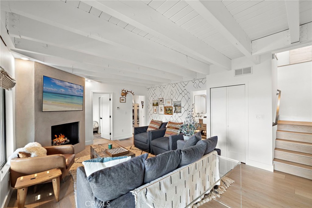 27561 North Bay