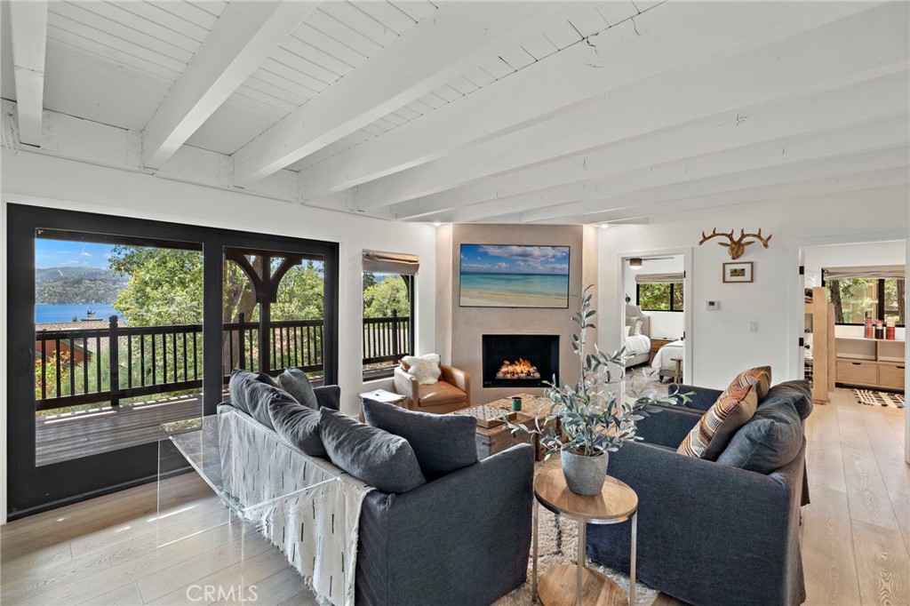 27561 North Bay