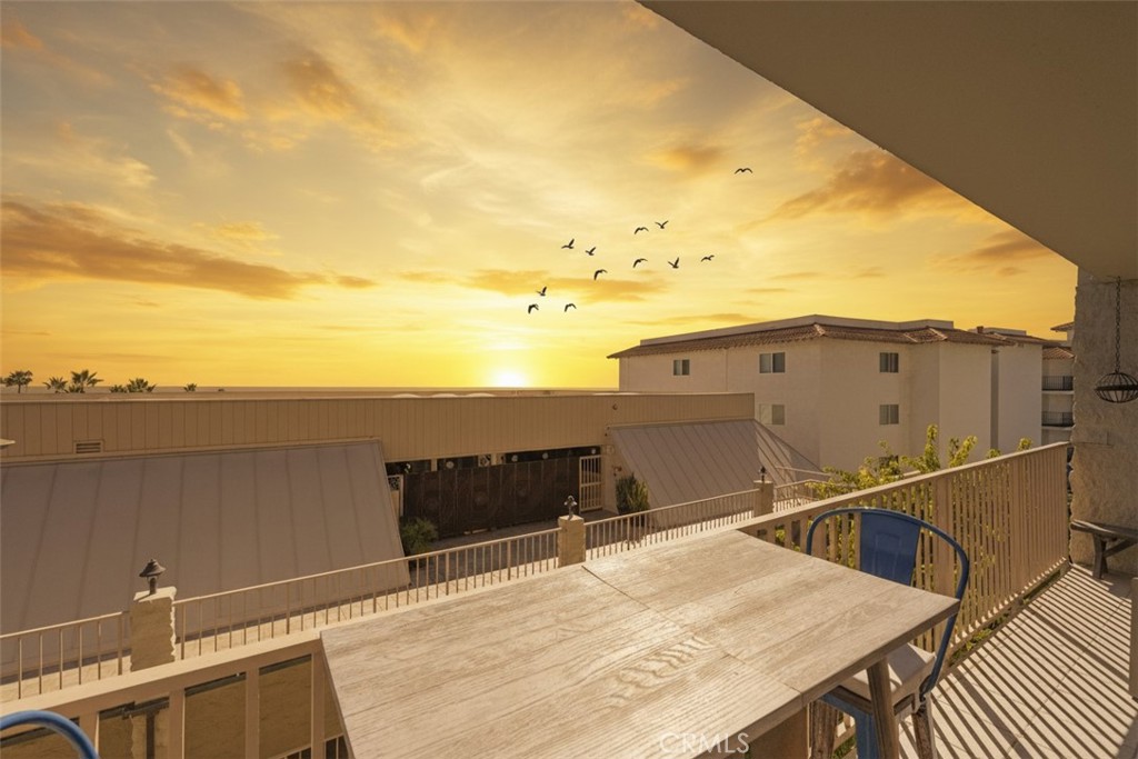 405 Avenida Granada 212