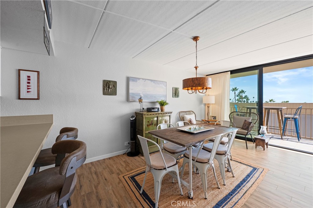 405 Avenida Granada 212