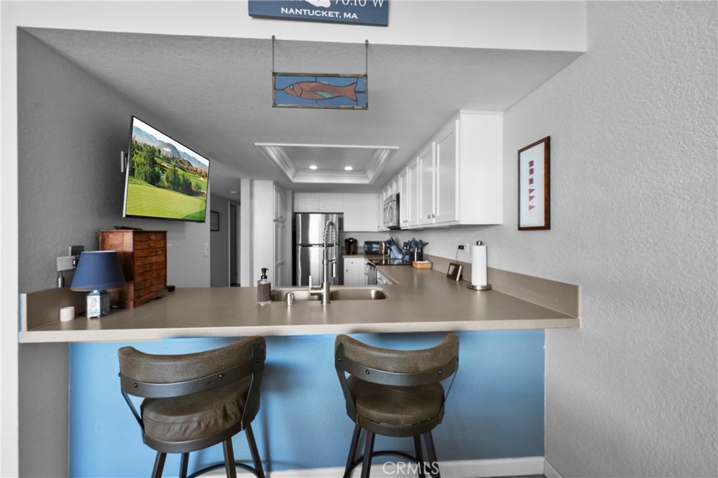 405 Avenida Granada 212