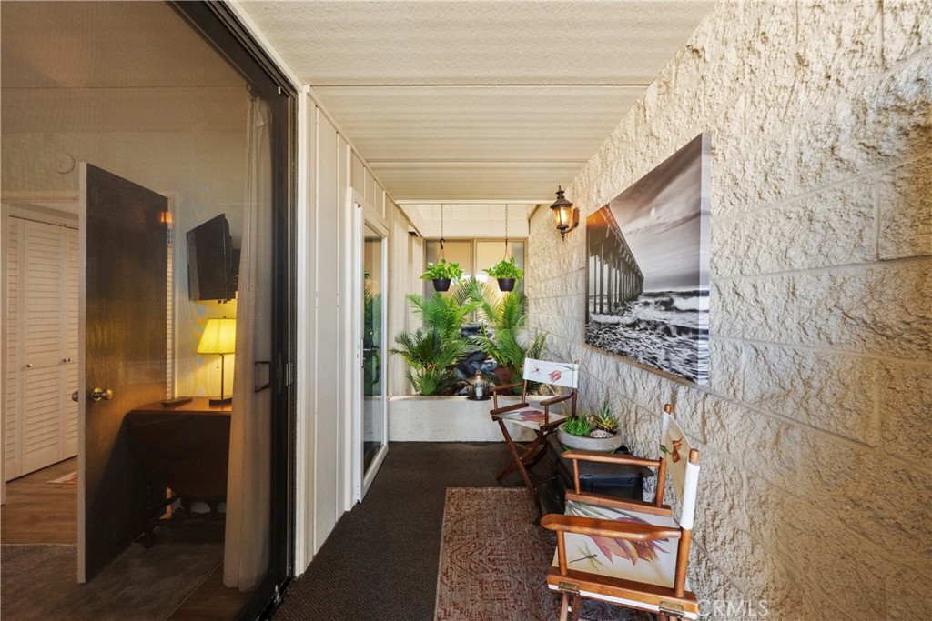 405 Avenida Granada 212