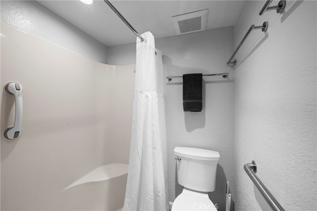 405 Avenida Granada 212