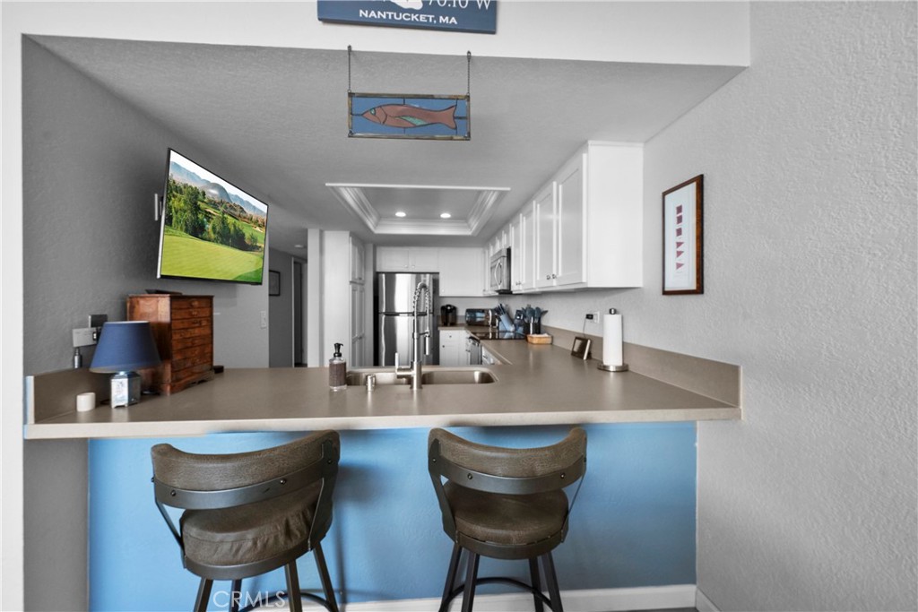 405 Avenida Granada 212