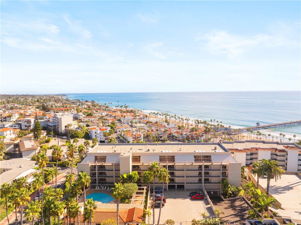 405 Avenida Granada 212