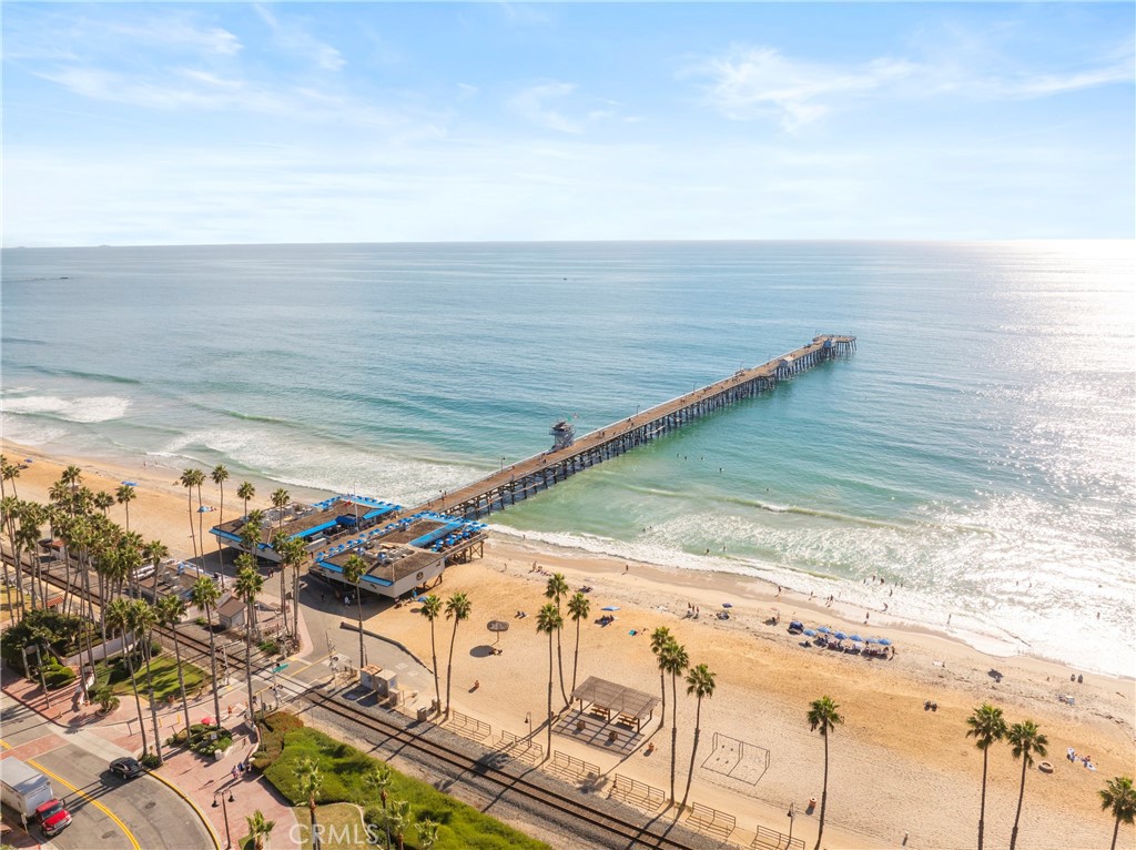 405 Avenida Granada 212