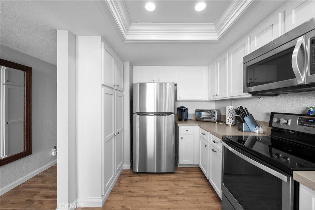 405 Avenida Granada 212