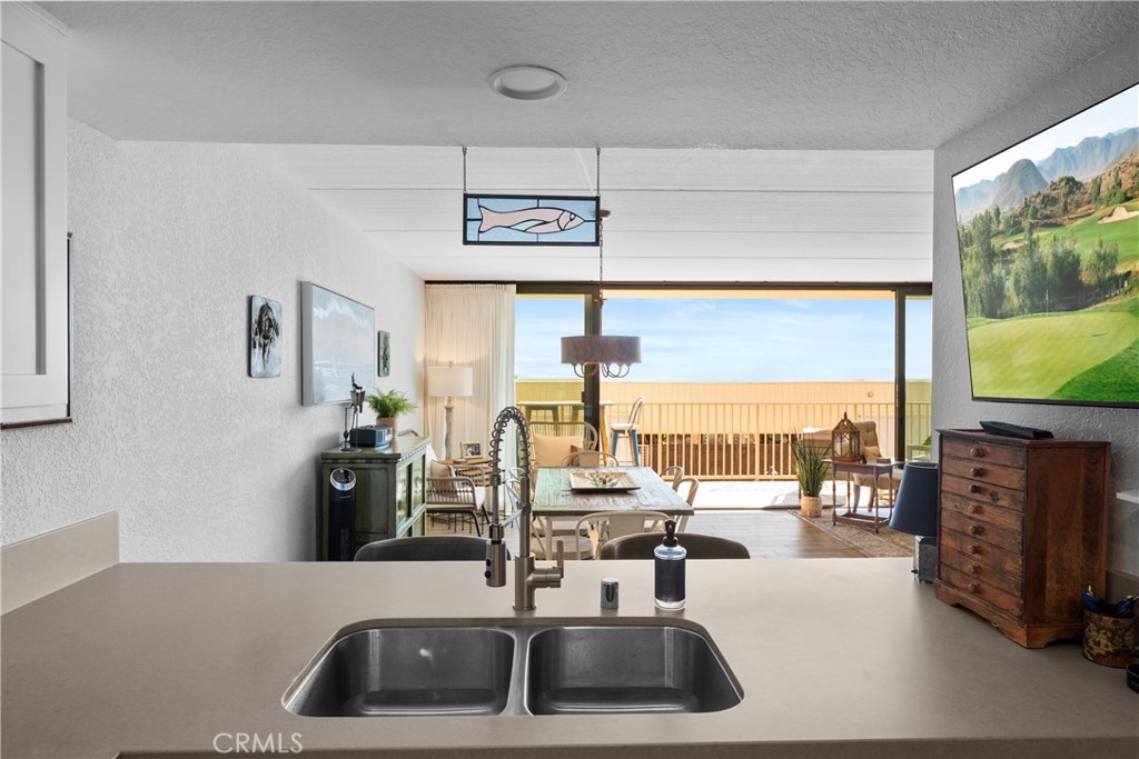 405 Avenida Granada 212