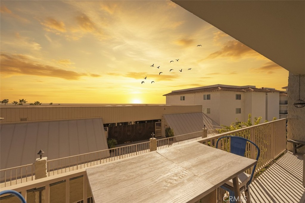 405 Avenida Granada 212