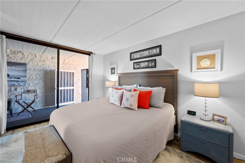 405 Avenida Granada 212