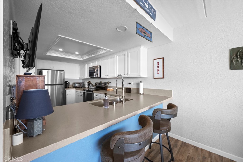 405 Avenida Granada 212