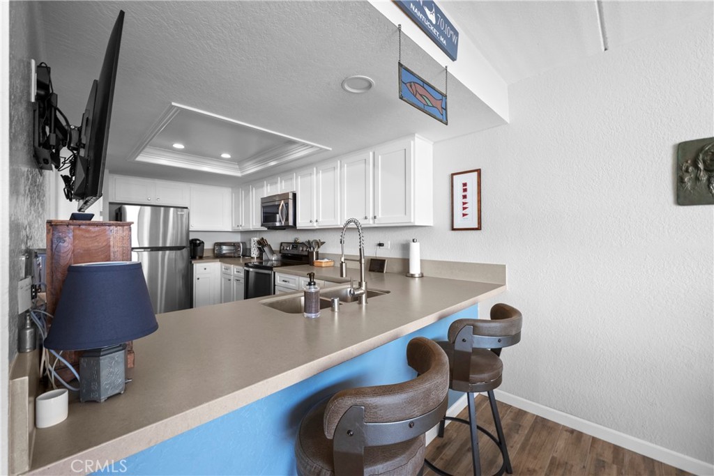 405 Avenida Granada 212