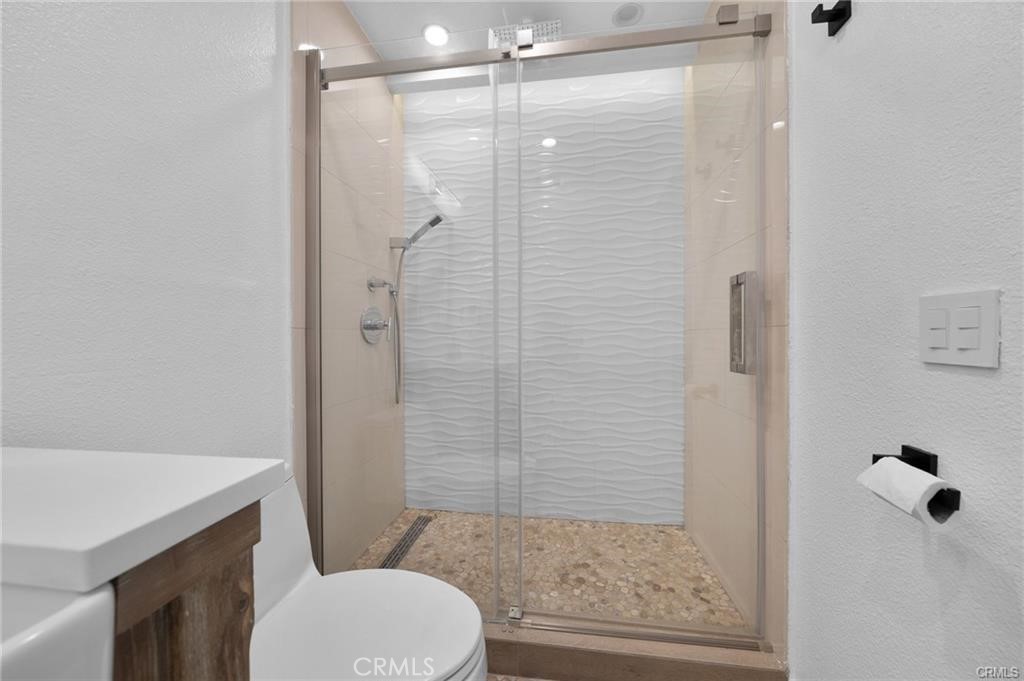 11119 Camarillo St Toluca Lake