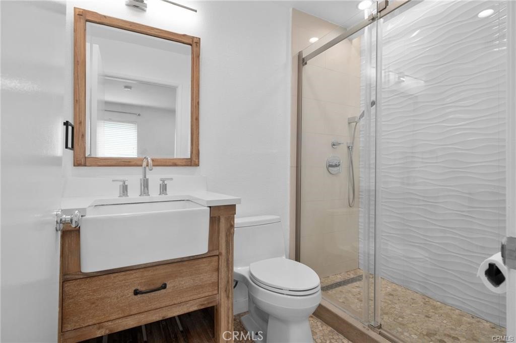 11119 Camarillo St Toluca Lake