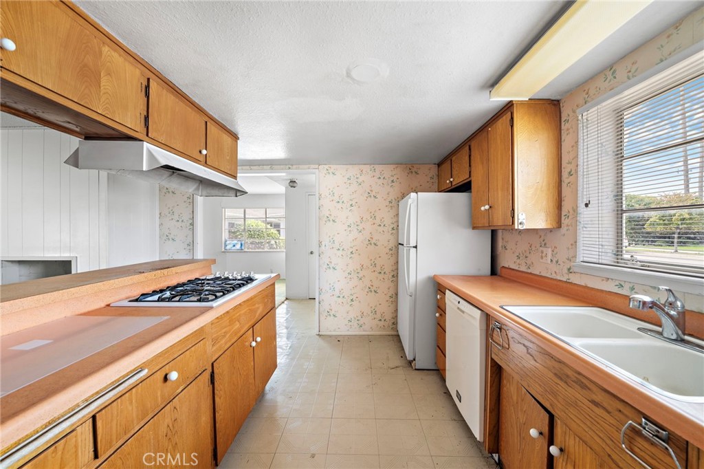 2520 Andover
