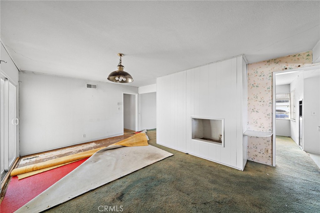2520 Andover