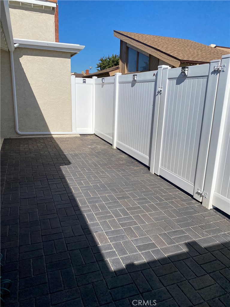 214 Springfield Ave B