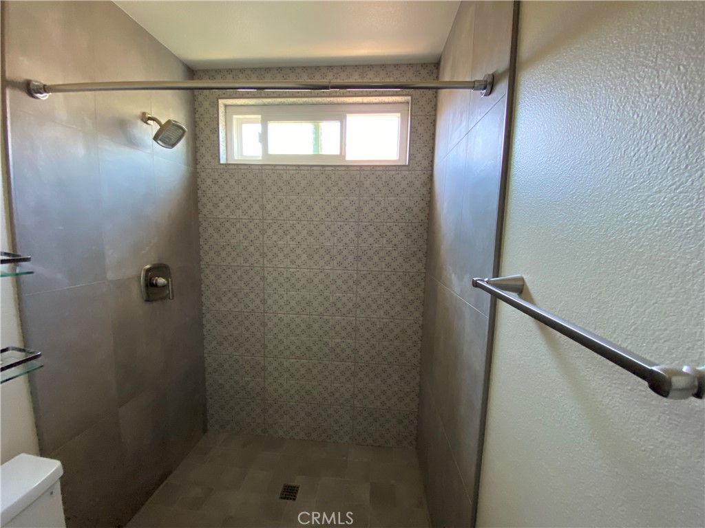 214 Springfield Ave B