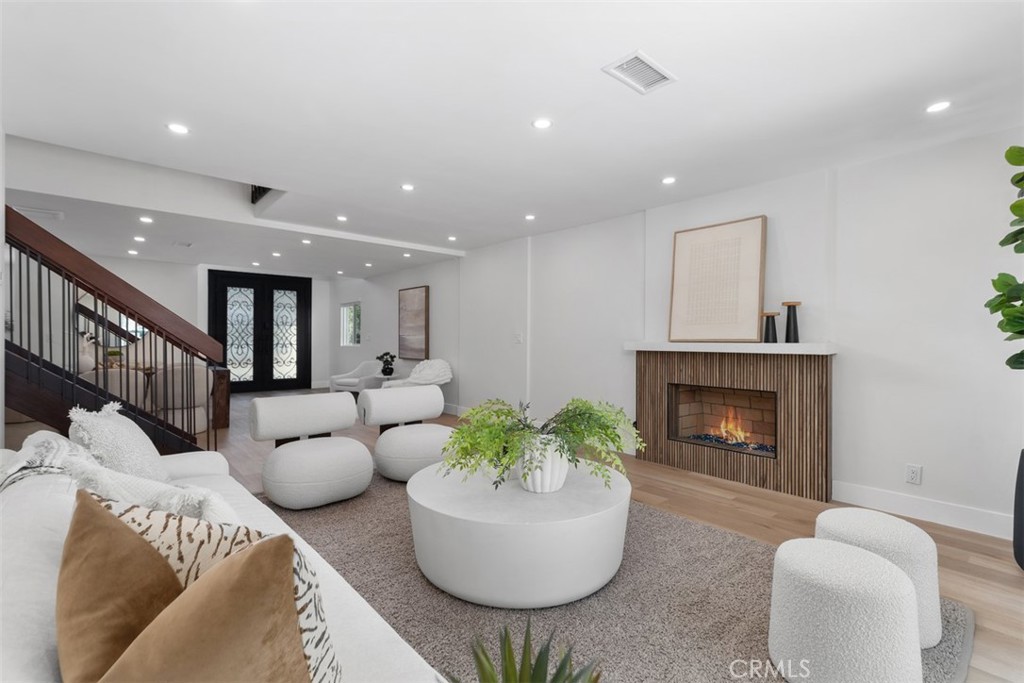 3871 Hendrix Street 2