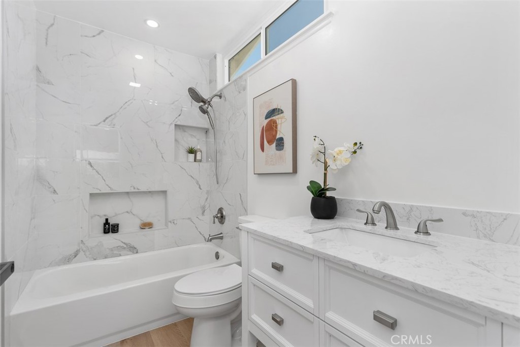 3871 Hendrix Street 2