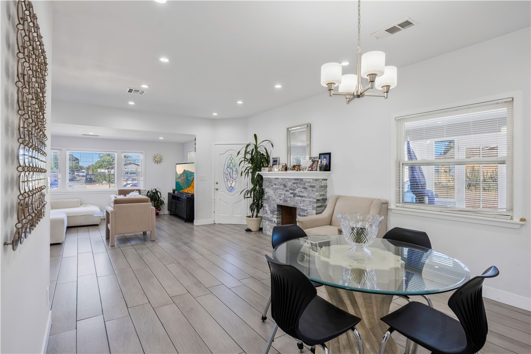 1007 S Magnolia Avenue