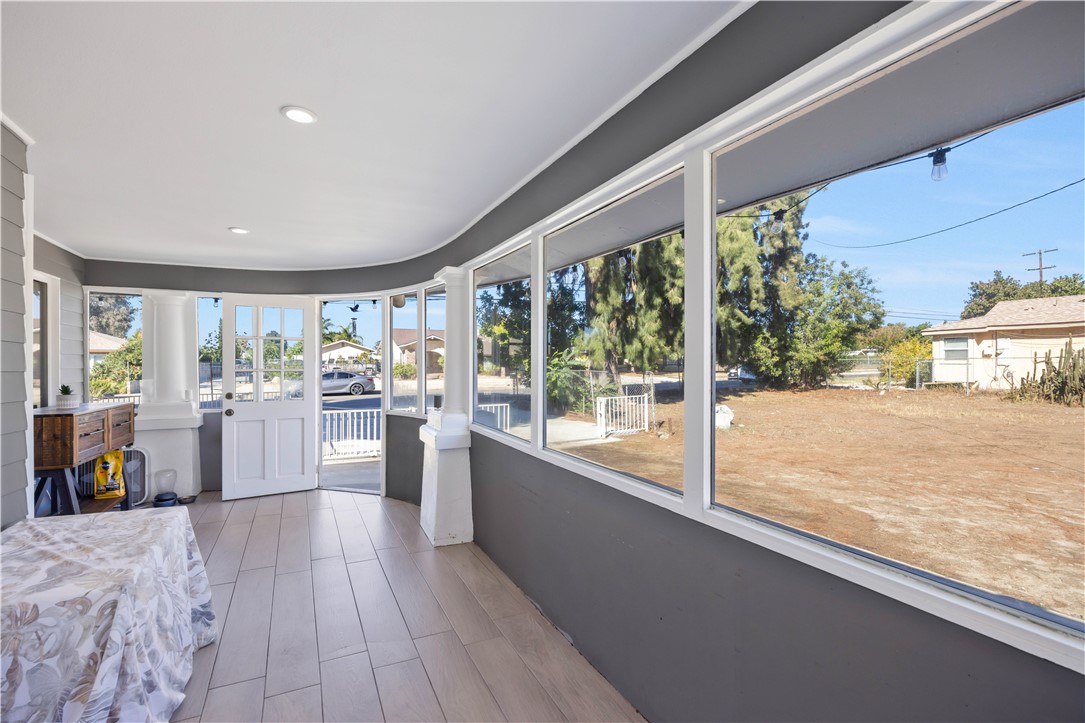 1007 S Magnolia Avenue