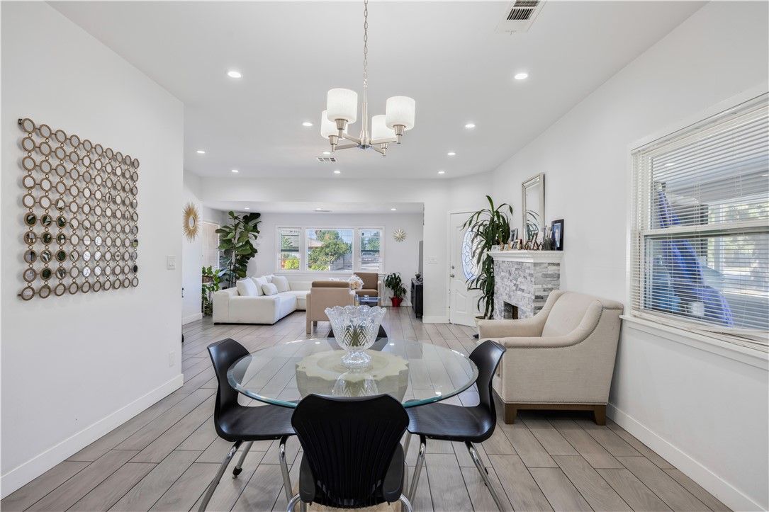 1007 S Magnolia Avenue