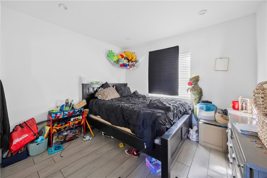 1007 S Magnolia Avenue