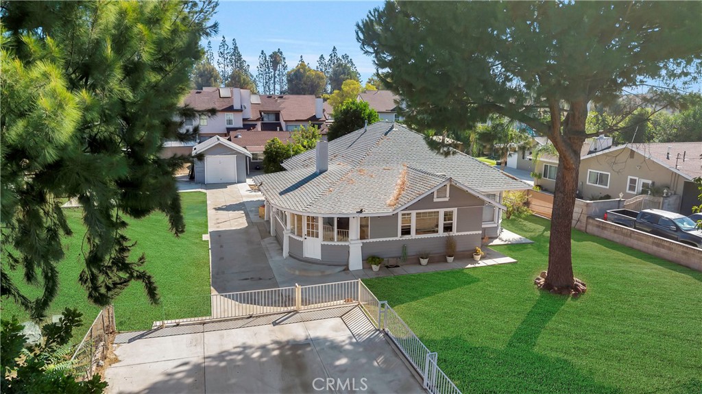 1007 S Magnolia Avenue