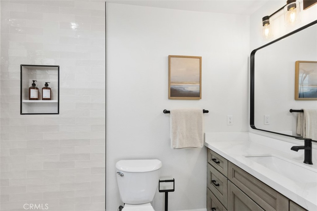 1412 E Quincy Avenue