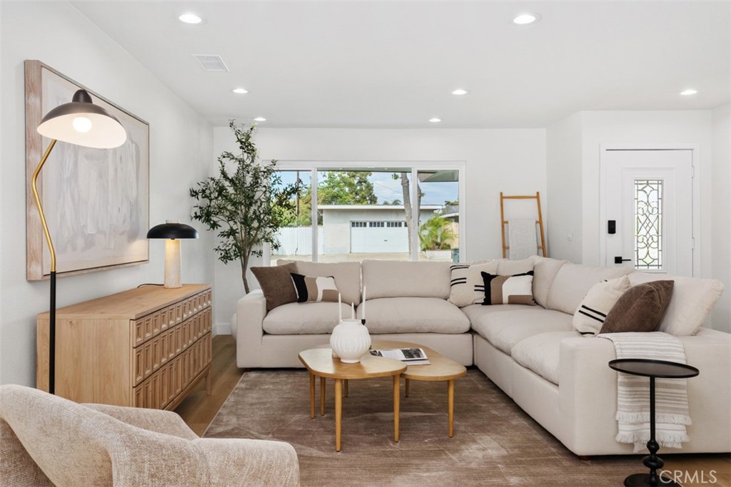 1412 E Quincy Avenue