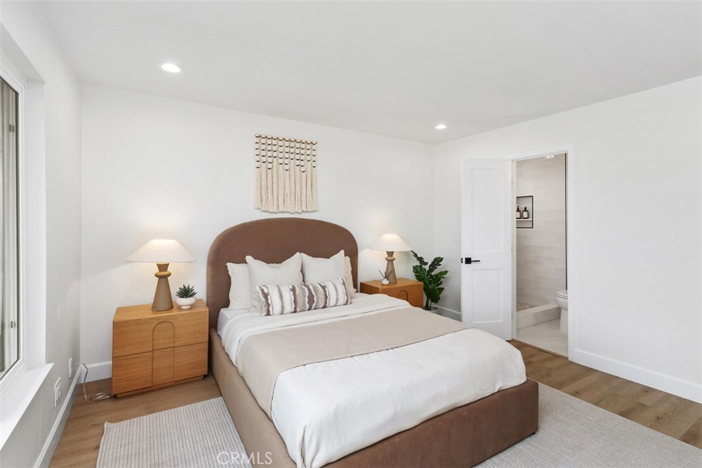 1412 E Quincy Avenue